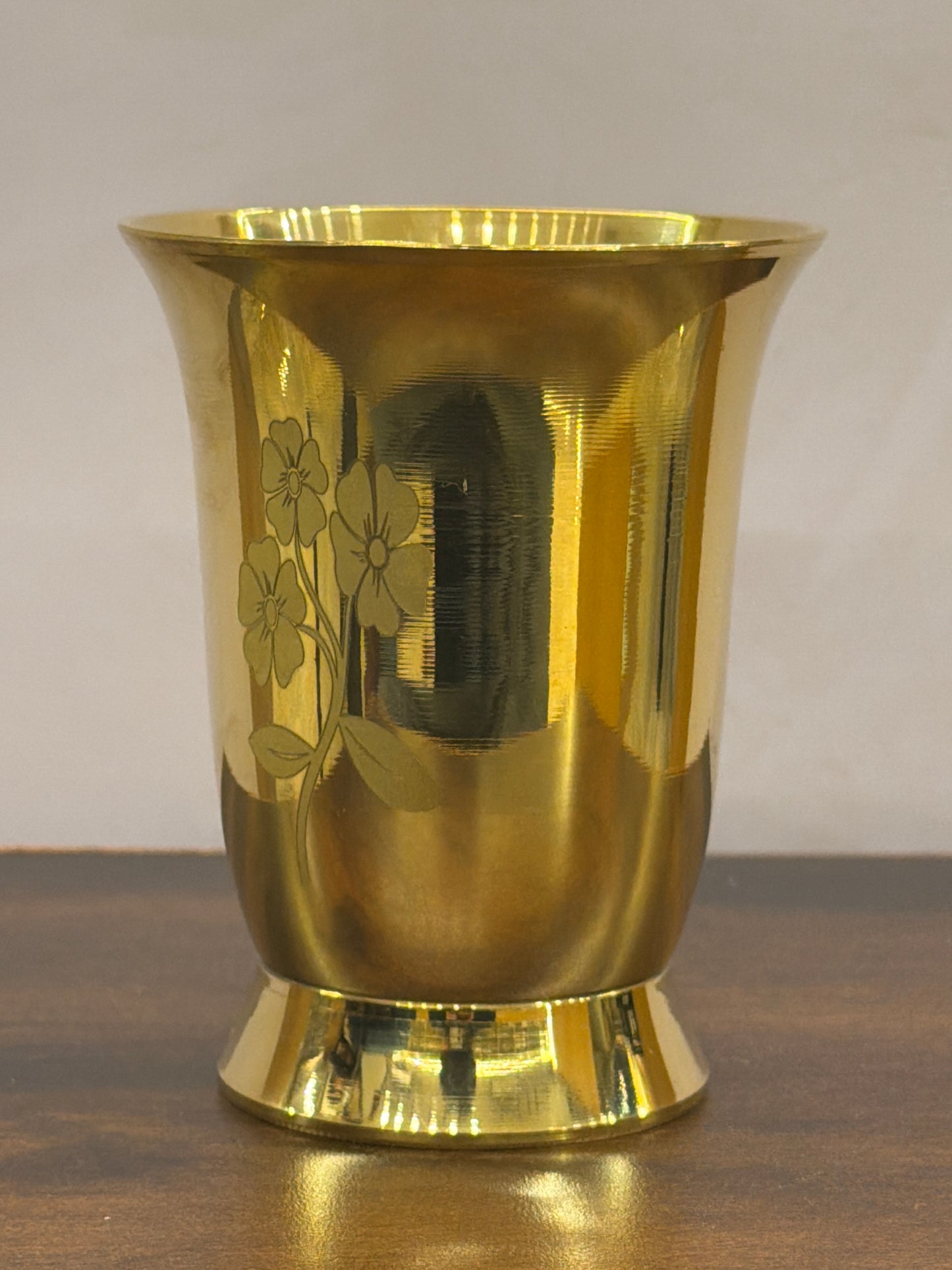 Brass Floral Engraved Glass – 4.4 inches Diameter