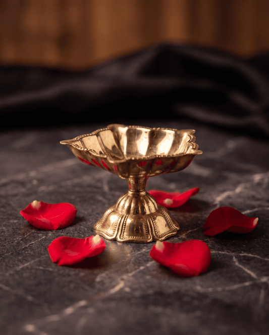 Small 5 pointed diya