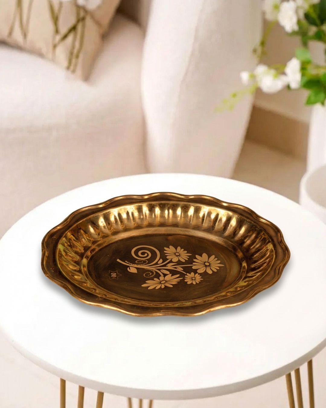 Graceful brass plate in oval shape with flower laser print in the middle