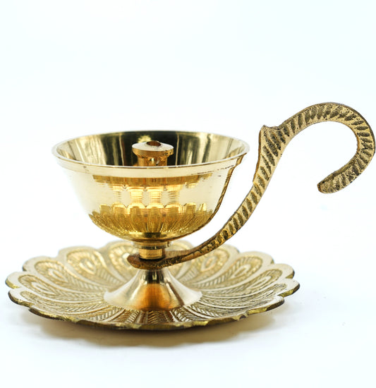 Brass Hand Diya with Plate – Traditional Aarti Lamp