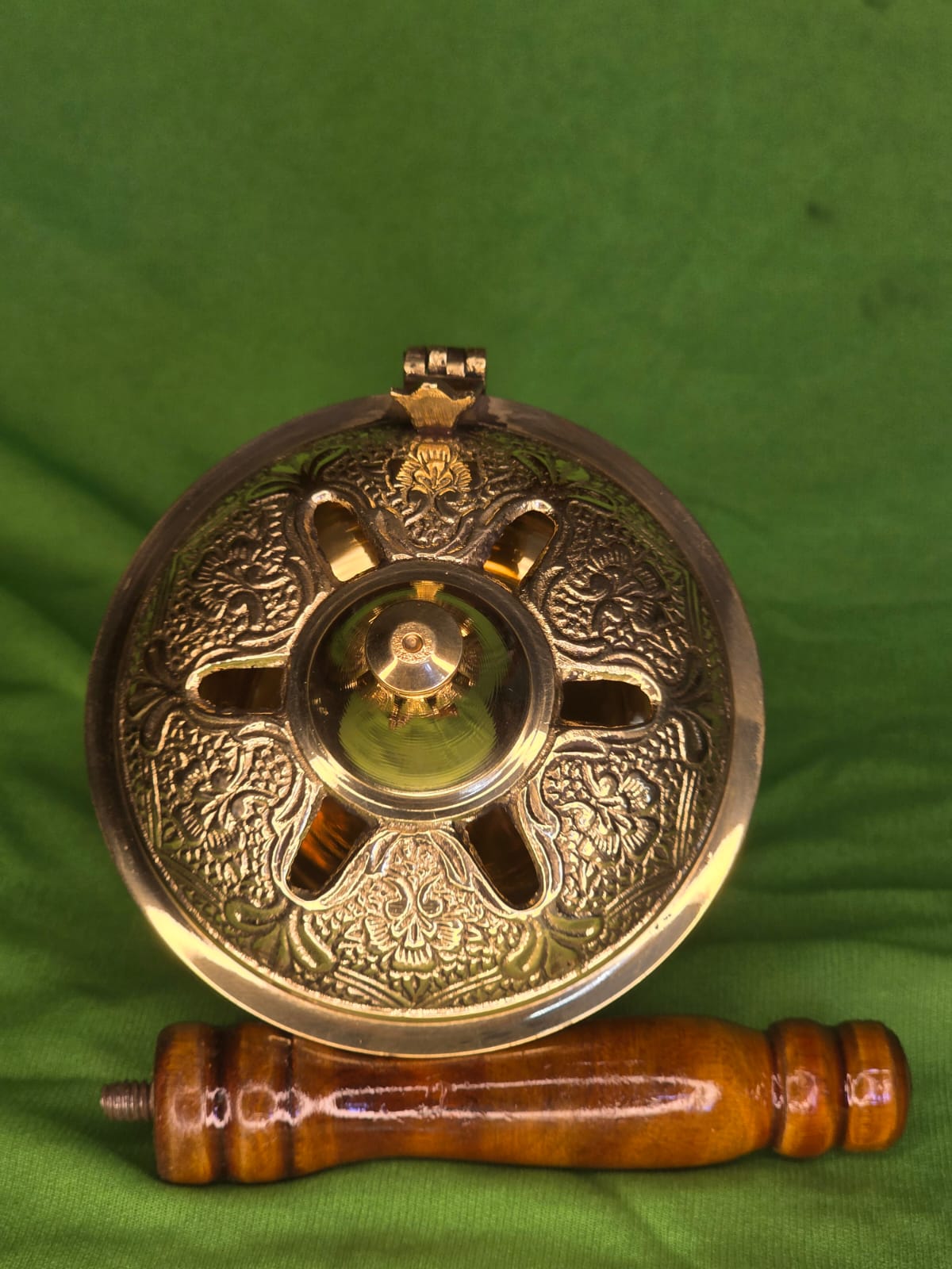 Beautifully designed loban/ sambrani stand with wooden handle